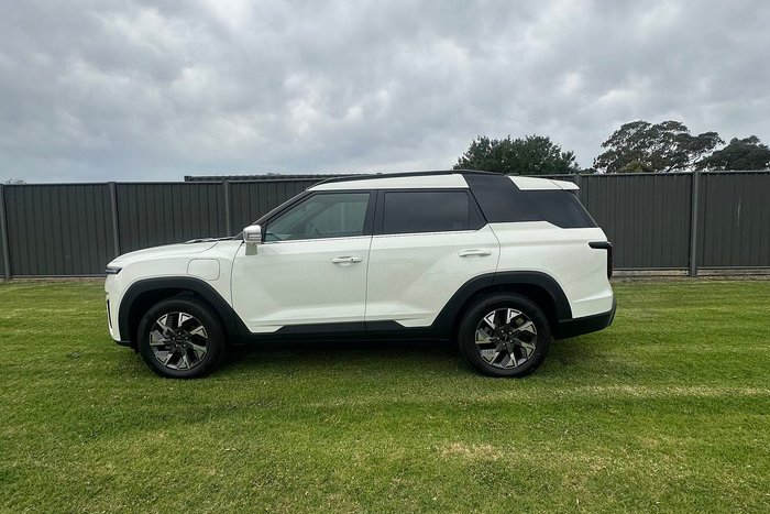 2025 KGM Torres EVX