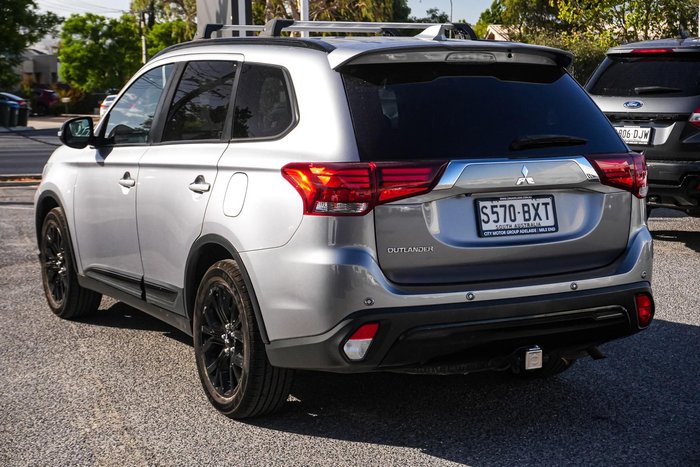 2018 Mitsubishi Outlander ES