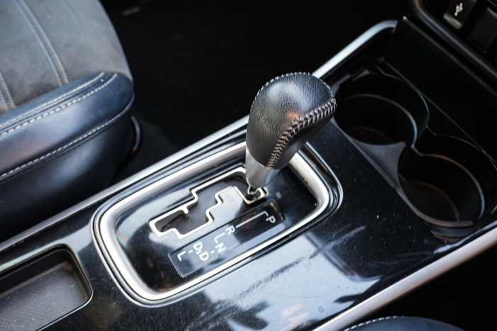 2018 Mitsubishi Outlander ES