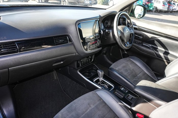 2018 Mitsubishi Outlander ES