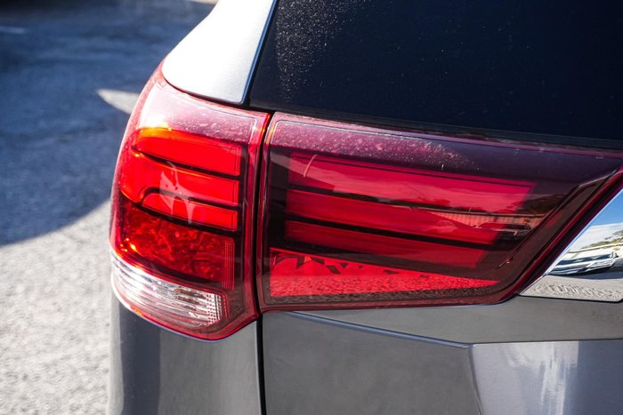 2018 Mitsubishi Outlander ES