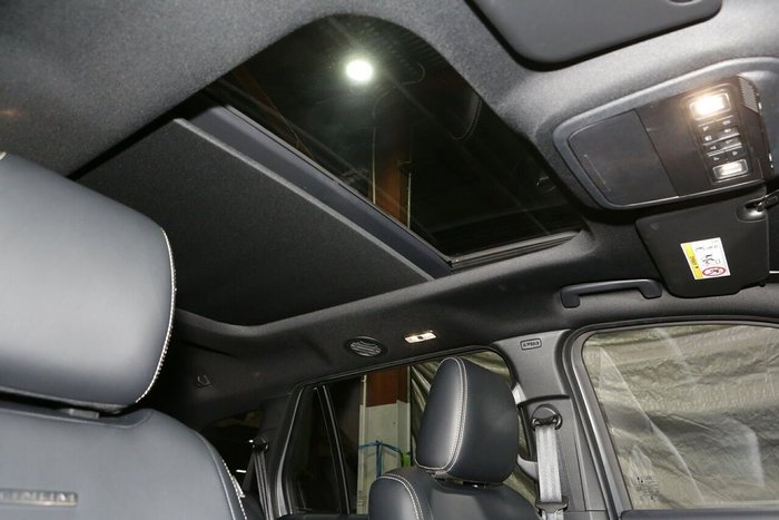 2025 Ford Everest Platinum