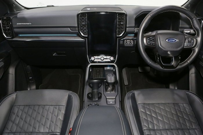 2025 Ford Everest Platinum