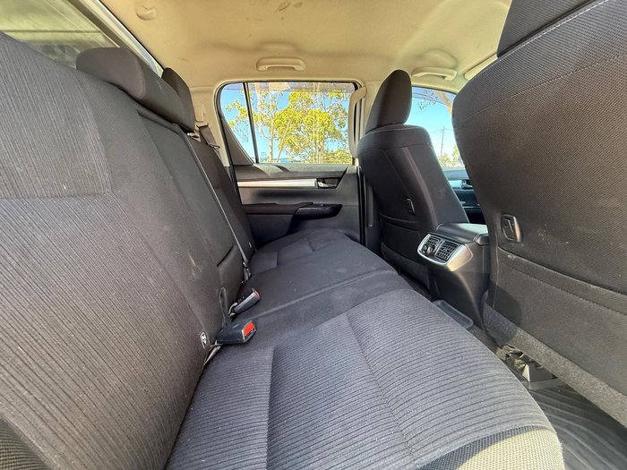 2019 Toyota Hilux SR5 GUN126R 4X4 Dual Range Glacier White