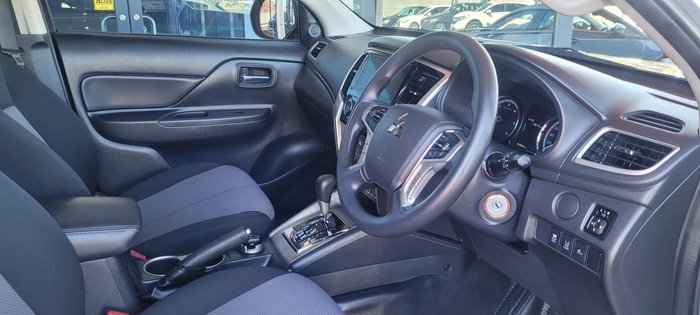 2019 Mitsubishi Triton GLX+