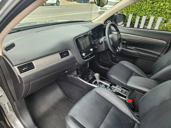 2020 Mitsubishi Outlander Exceed