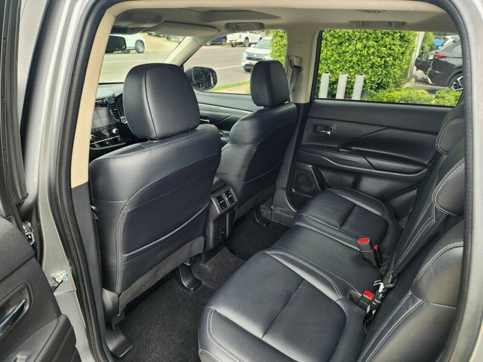 2020 Mitsubishi Outlander Exceed