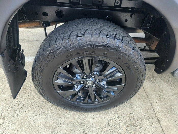 2018 Nissan Navara ST Black Edition