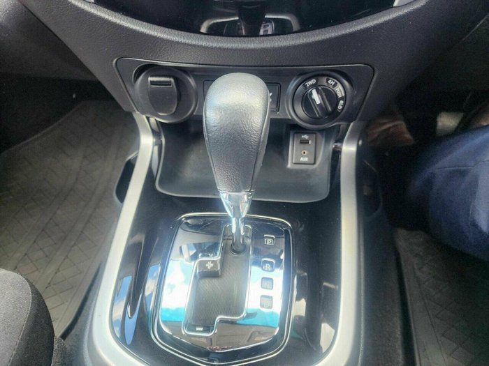 2018 Nissan Navara ST Black Edition