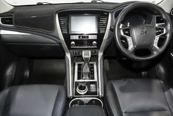 2022 Mitsubishi Pajero Sport Exceed