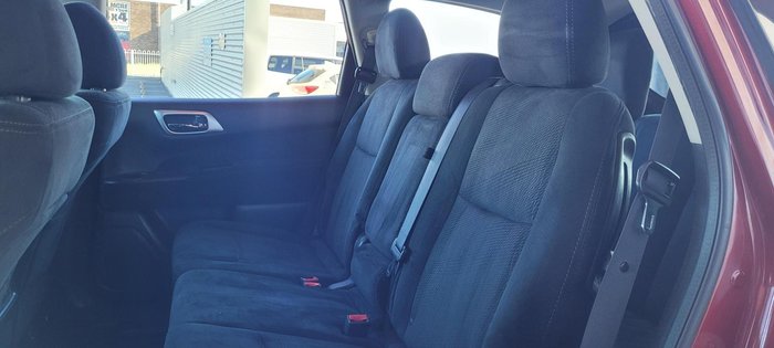 2016 Nissan Pathfinder ST