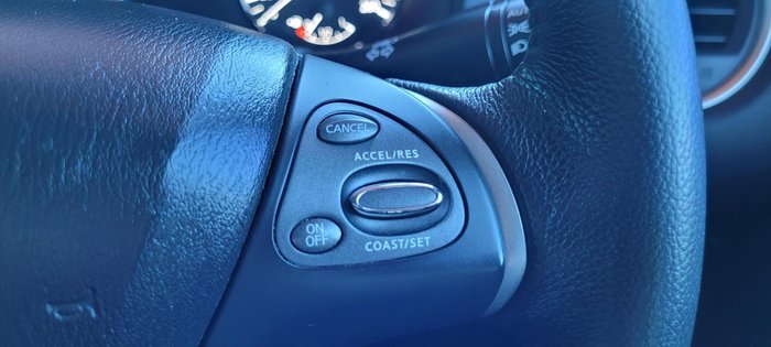 2016 Nissan Pathfinder ST