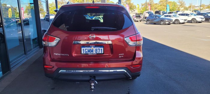 2016 Nissan Pathfinder ST