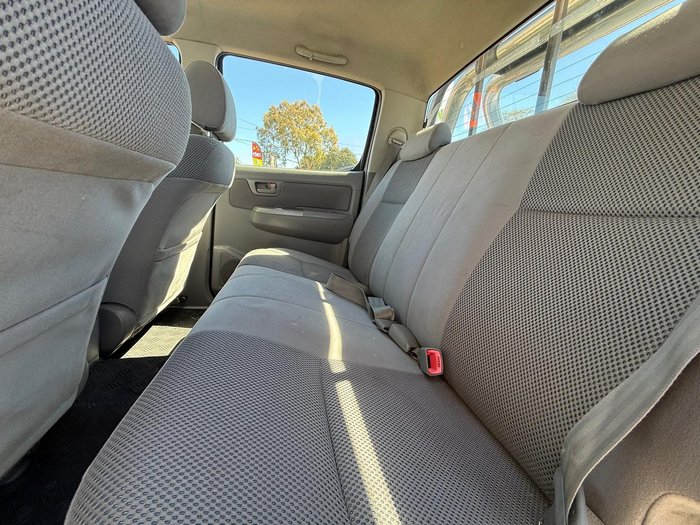 2006 Toyota Hilux SR5 KUN26R MY05 4X4 Bronze