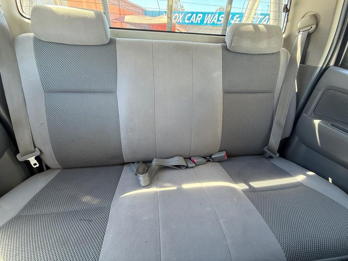 2006 Toyota Hilux SR5 KUN26R MY05 4X4 Bronze