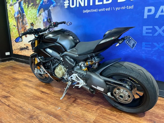 2022 Ducati STREETFIGHTER V4 S Black