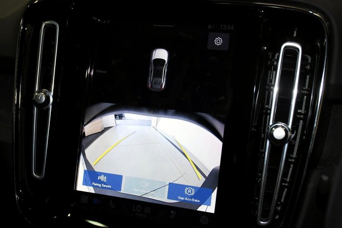 2024 Volvo C40 Recharge