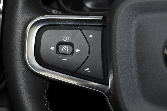 2024 Volvo C40 Recharge