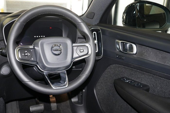 2024 Volvo C40 Recharge