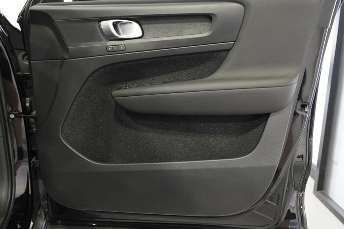 2024 Volvo C40 Recharge MY24 Onyx Black