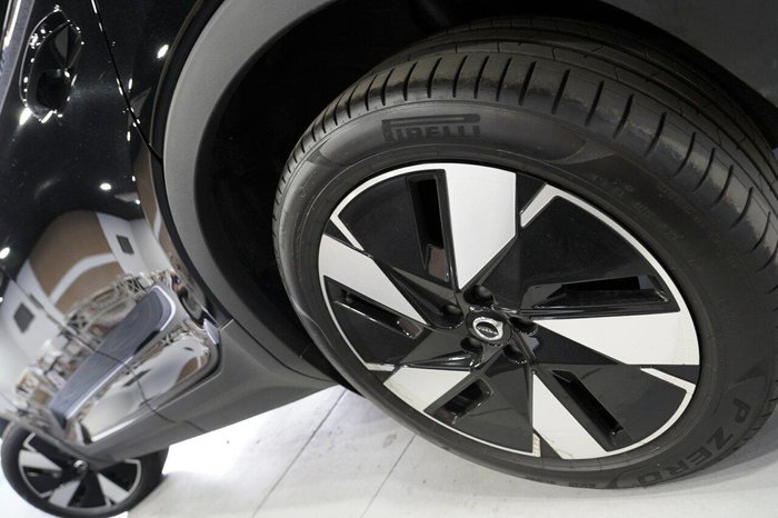 2024 Volvo C40 Recharge