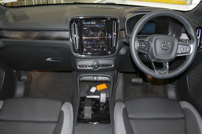 2024 Volvo C40 Recharge Twin