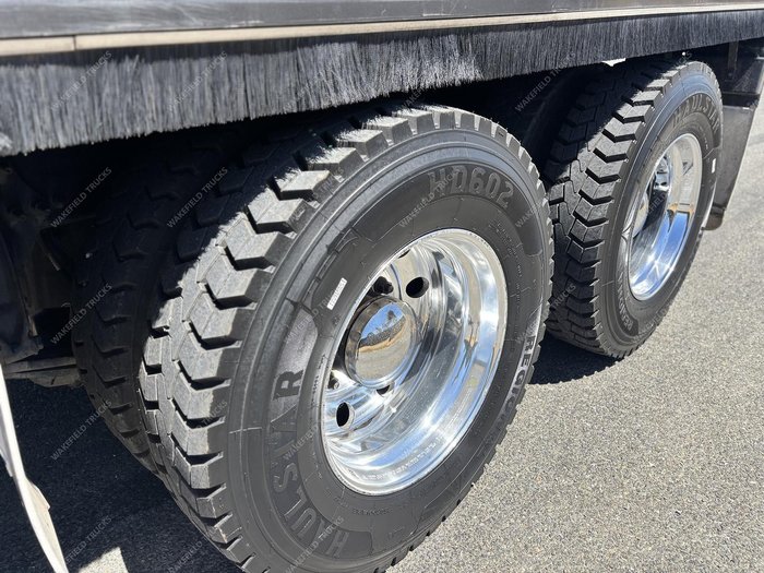 2022 Freightliner Cascadia White