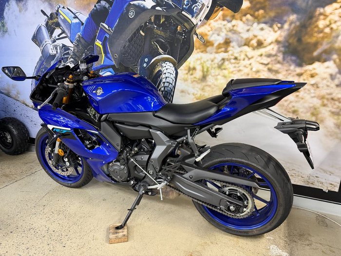 2025 Yamaha YZF-R7LA BLUE