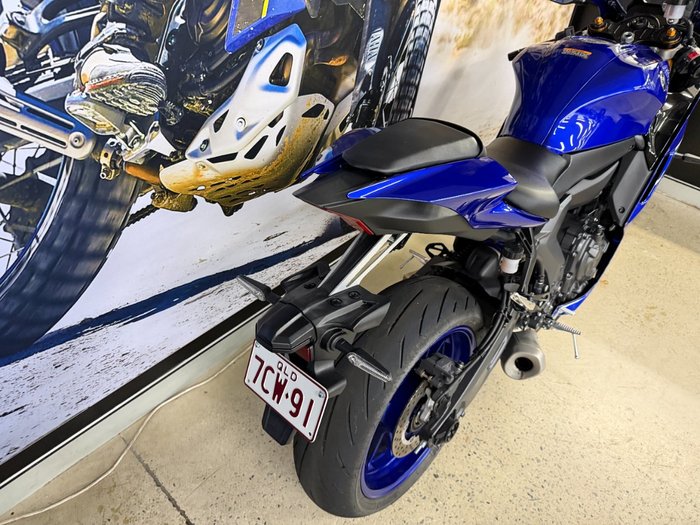 2025 Yamaha YZF-R7LA BLUE