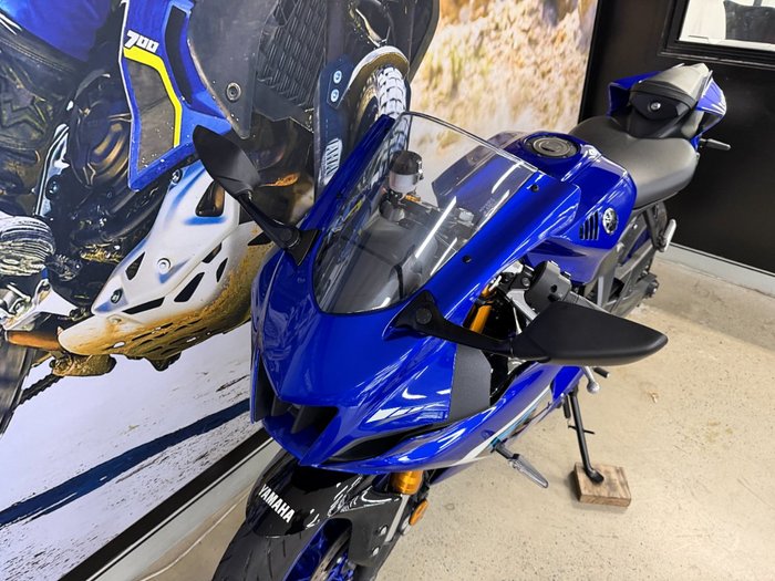 2025 Yamaha YZF-R7LA BLUE
