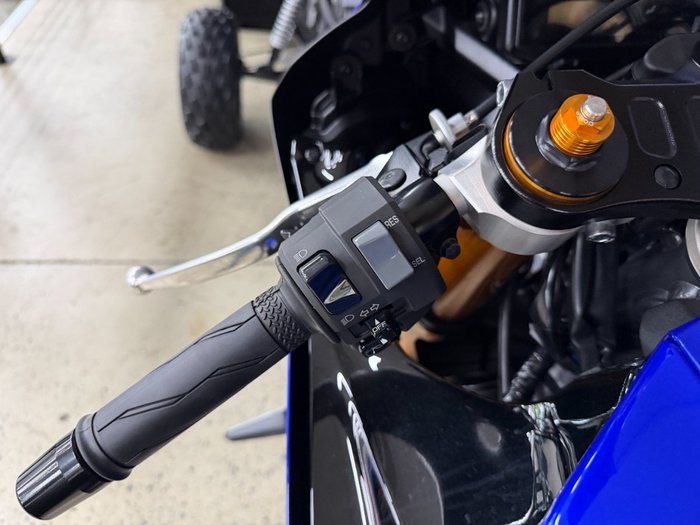 2025 Yamaha YZF-R7LA BLUE