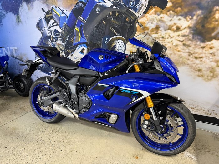 2025 Yamaha YZF-R7LA BLUE