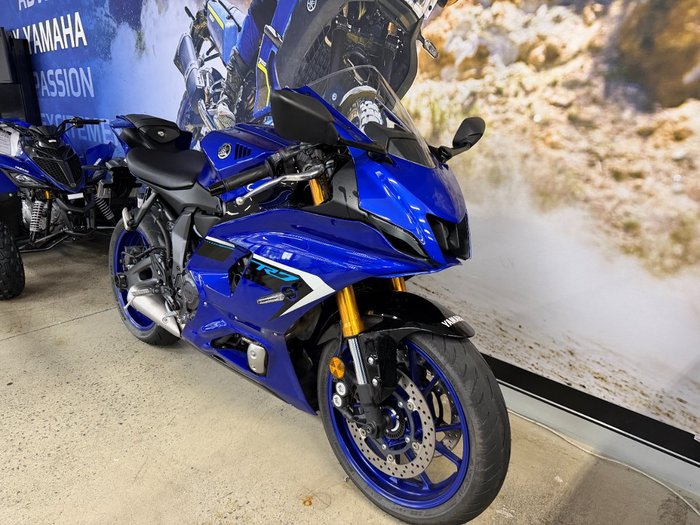2025 Yamaha YZF-R7LA BLUE