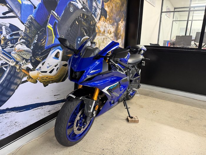 2025 Yamaha YZF-R7LA BLUE