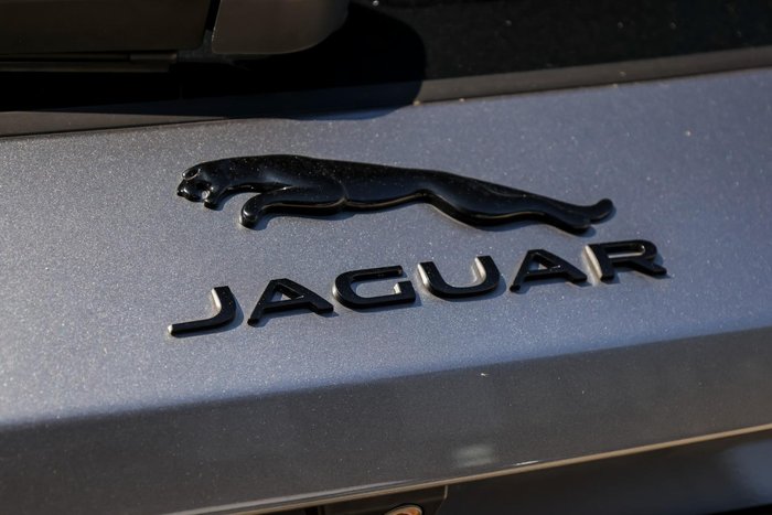 2024 Jaguar F-PACE P250 R-Dynamic SE
