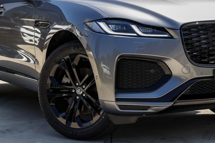 2024 Jaguar F-PACE P250 R-Dynamic SE