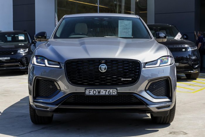 2024 Jaguar F-PACE P250 R-Dynamic SE
