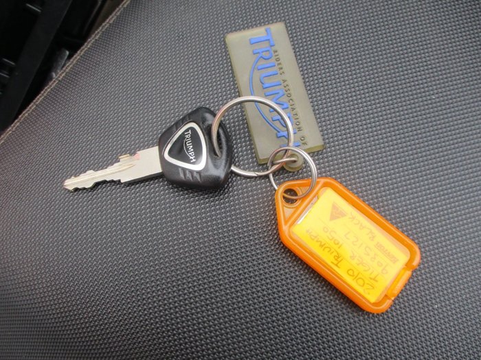 2010 Triumph TIGER 1050 BLACK