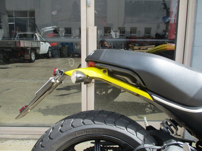 2015 DUCATI SCRAMBLER ICON YELLOW