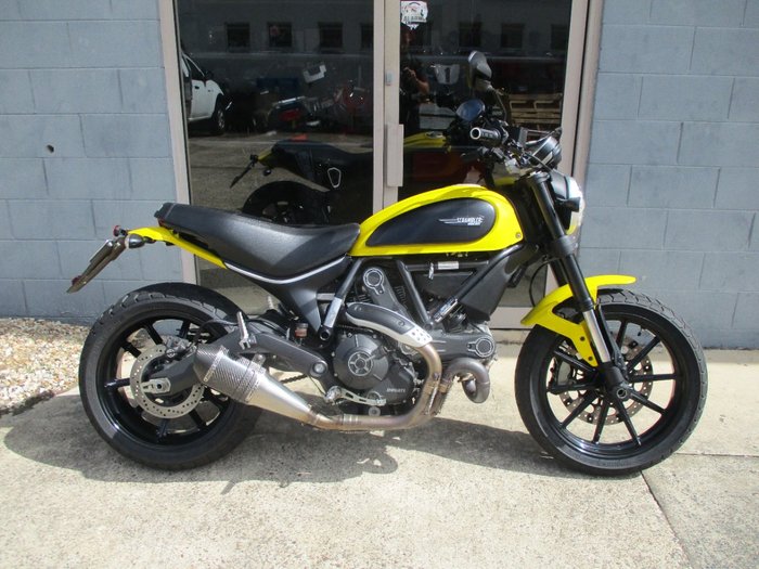 2015 DUCATI SCRAMBLER ICON YELLOW