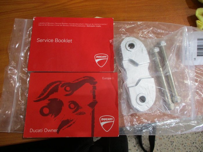 2015 DUCATI SCRAMBLER ICON YELLOW