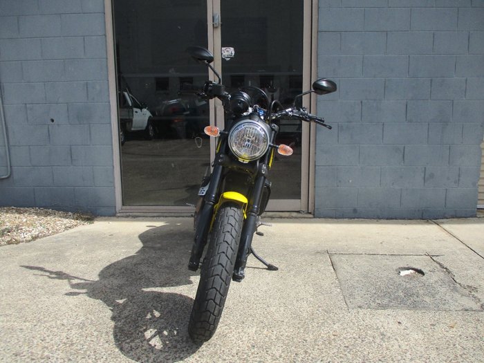 2015 DUCATI SCRAMBLER ICON YELLOW