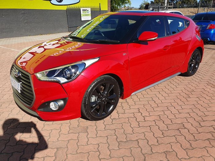 2017 Hyundai Veloster FS5 Series II Veloster Red