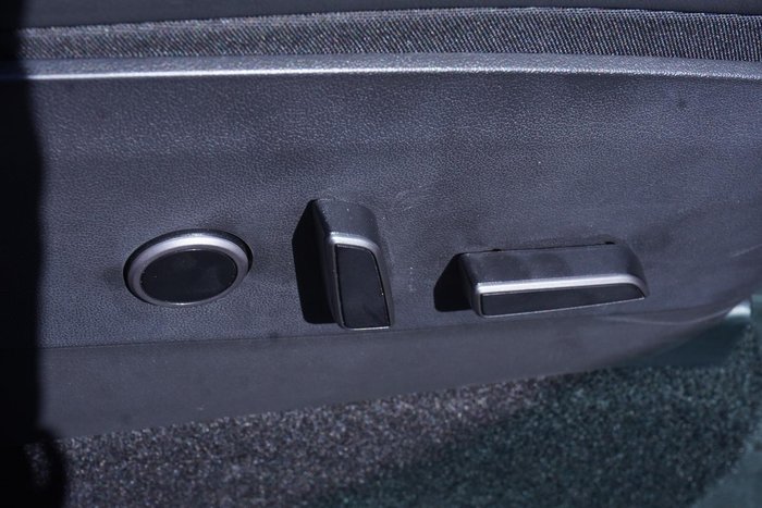 2023 Tesla Model Y Rear-Wheel Drive