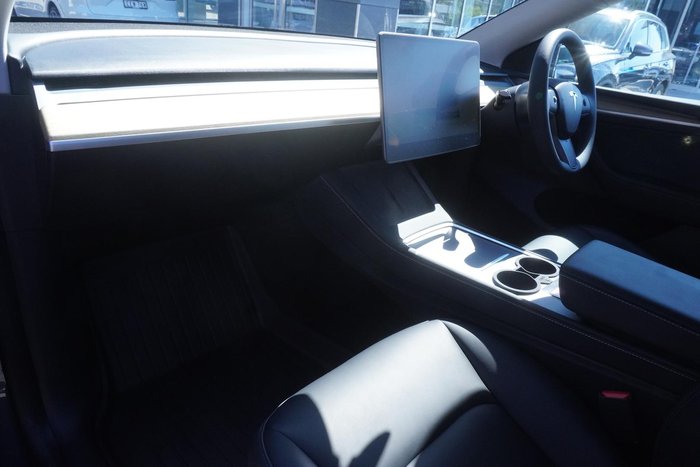 2023 Tesla Model Y Rear-Wheel Drive