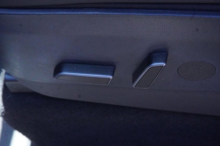 2023 Tesla Model Y Rear-Wheel Drive