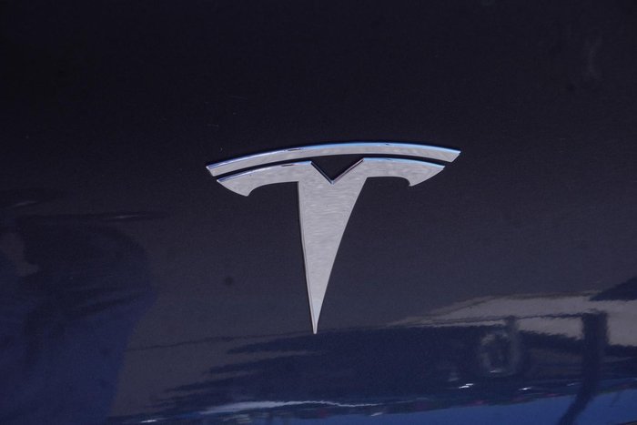 2023 Tesla Model Y Rear-Wheel Drive
