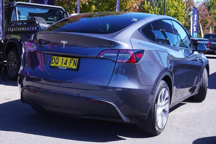 2023 Tesla Model Y Rear-Wheel Drive