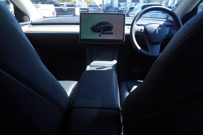 2023 Tesla Model Y Rear-Wheel Drive