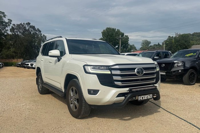 2022 Toyota Landcruiser VX